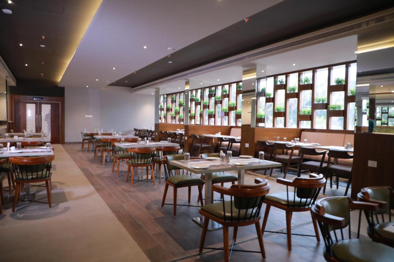 Magnet Hotel Kannur ภายนอก รูปภาพ