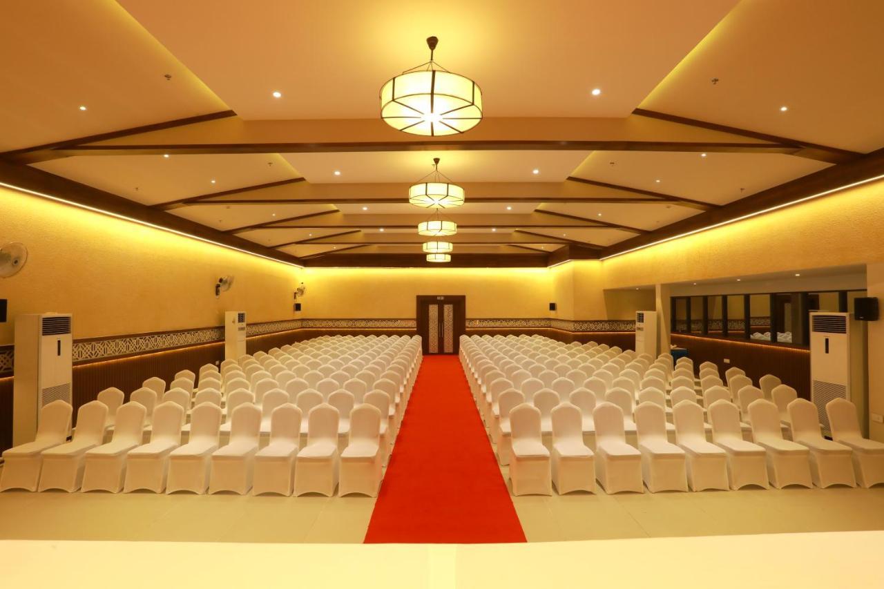 Magnet Hotel Kannur ภายนอก รูปภาพ