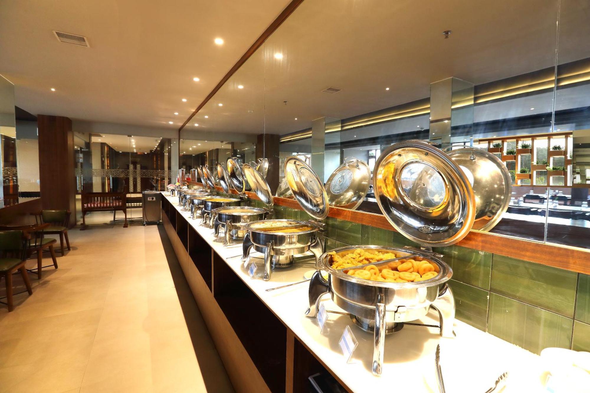 Magnet Hotel Kannur ภายนอก รูปภาพ