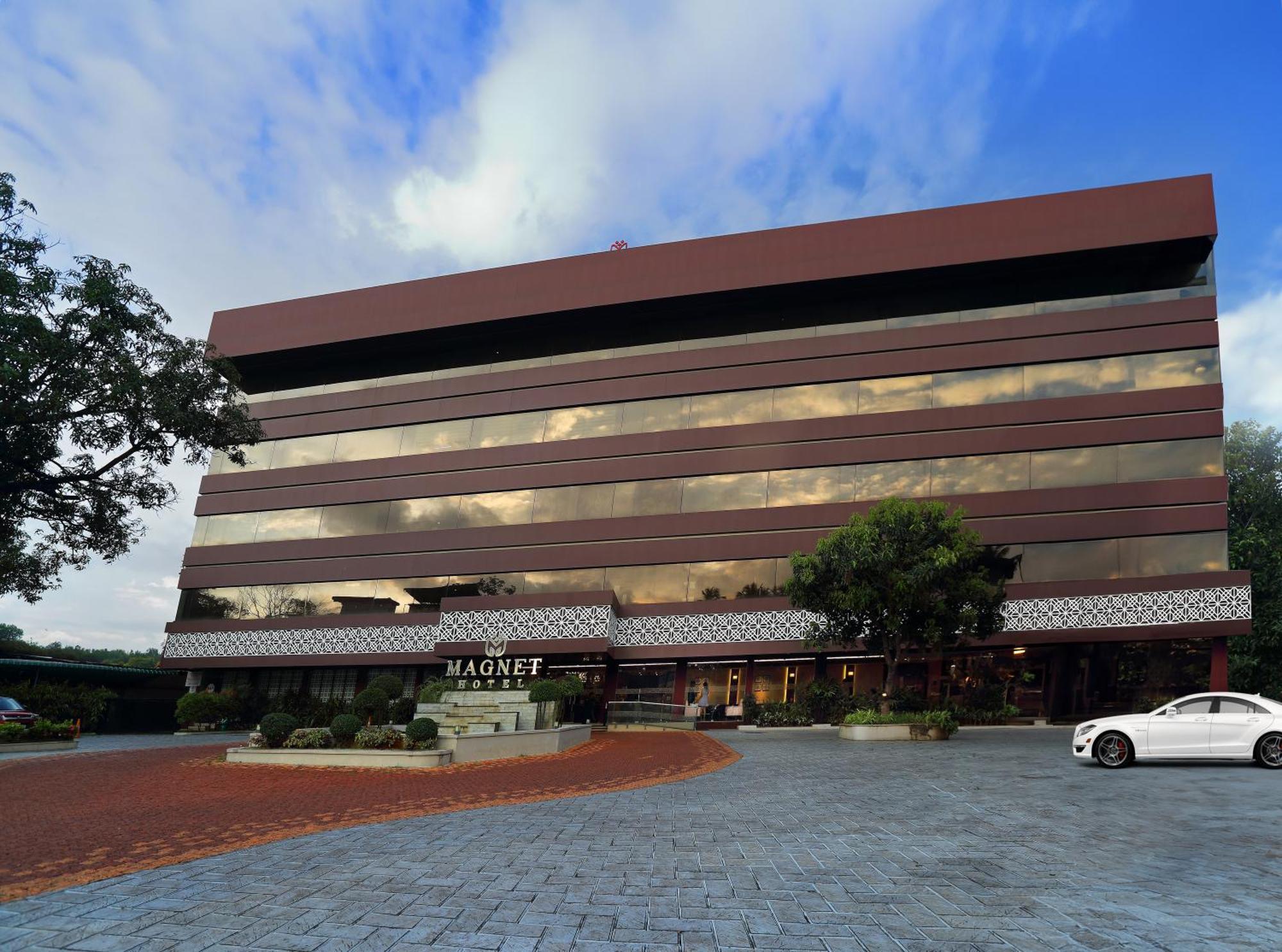 Magnet Hotel Kannur ภายนอก รูปภาพ