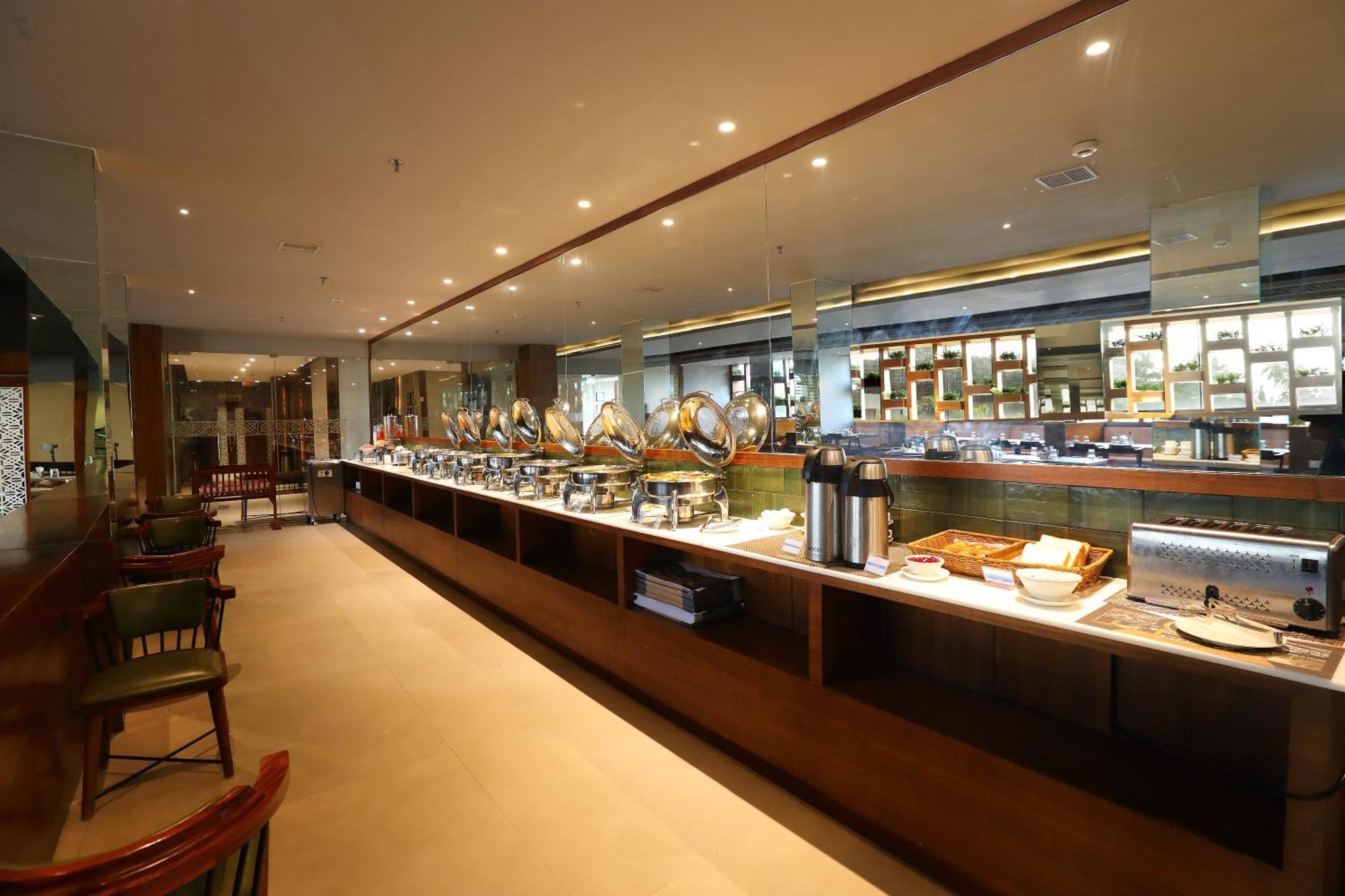 Magnet Hotel Kannur ภายนอก รูปภาพ