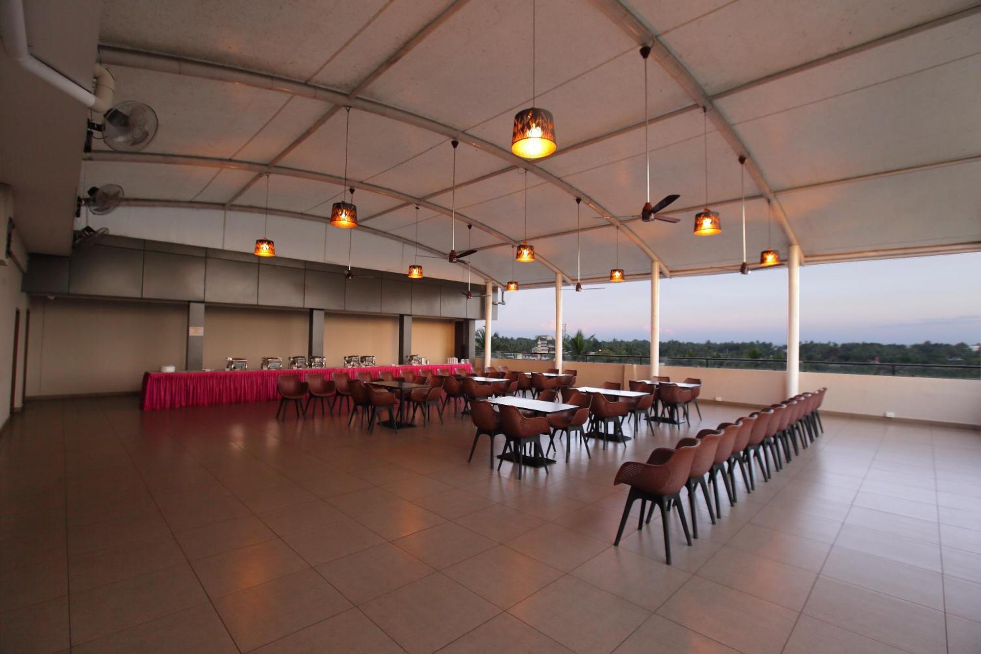 Magnet Hotel Kannur ภายนอก รูปภาพ