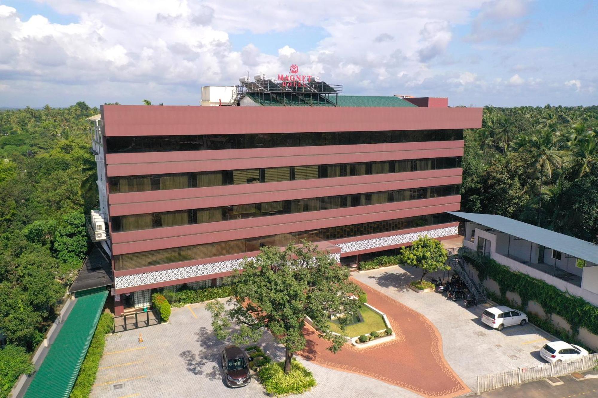 Magnet Hotel Kannur ภายนอก รูปภาพ