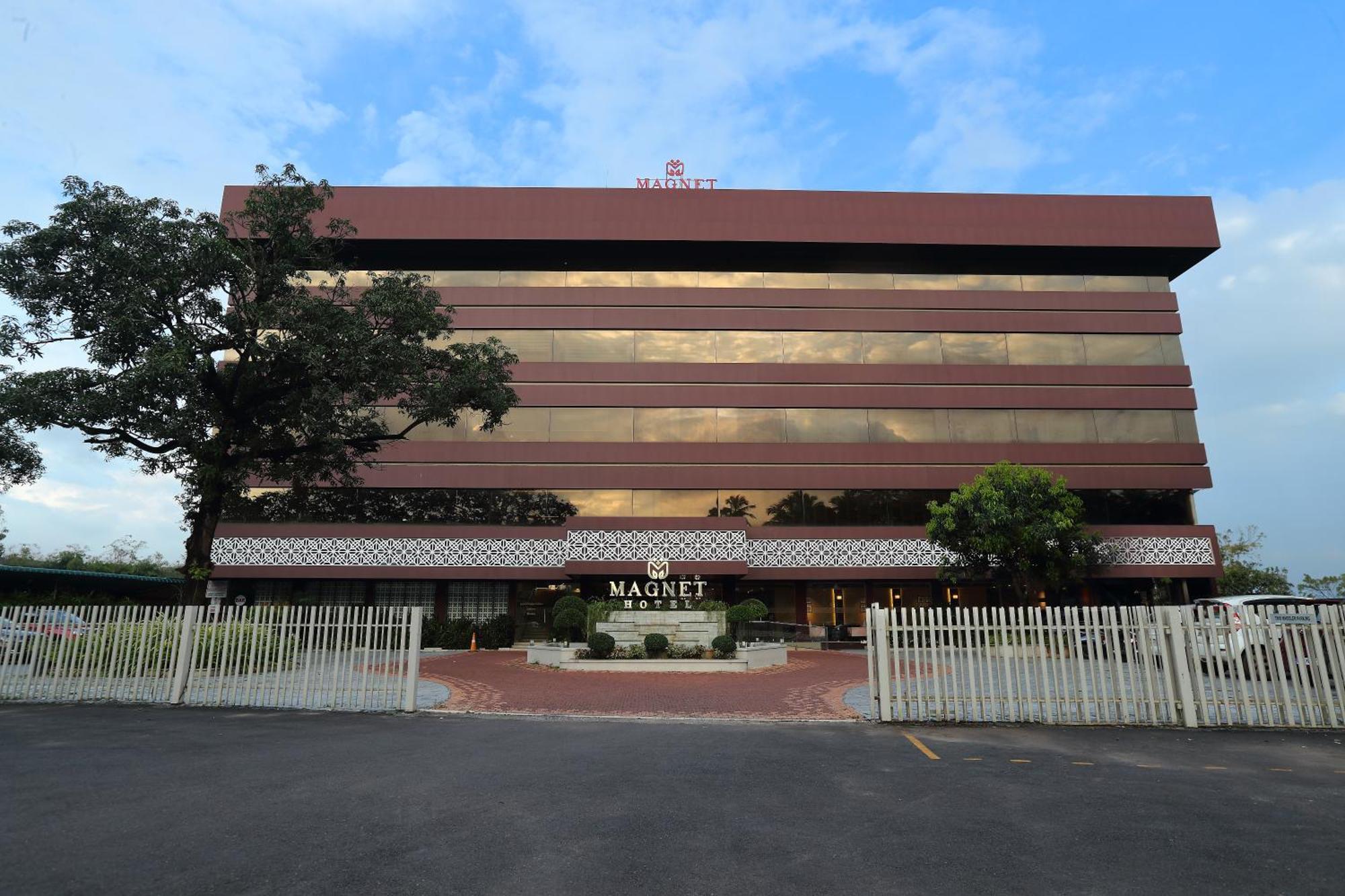 Magnet Hotel Kannur ภายนอก รูปภาพ