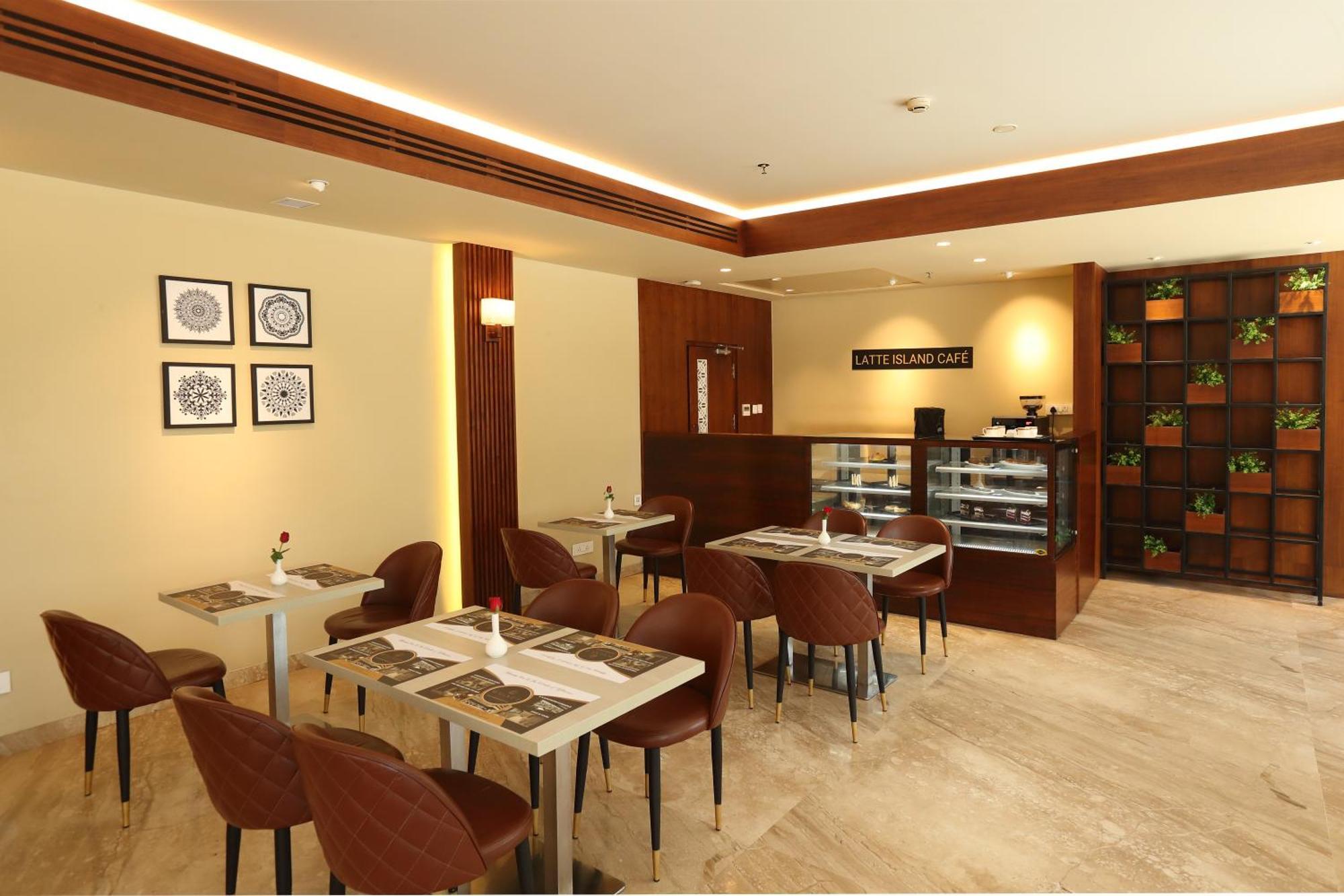 Magnet Hotel Kannur ภายนอก รูปภาพ