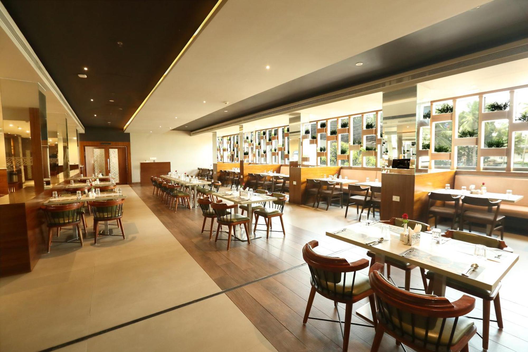 Magnet Hotel Kannur ภายนอก รูปภาพ