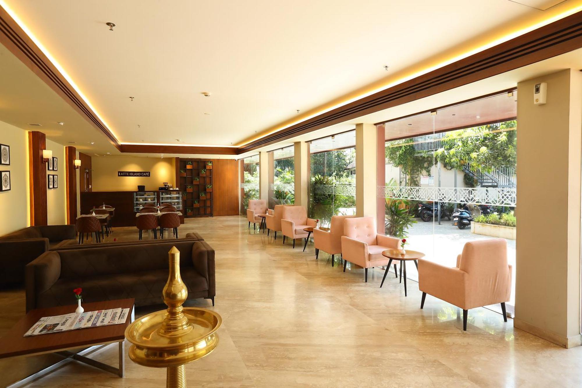 Magnet Hotel Kannur ภายนอก รูปภาพ