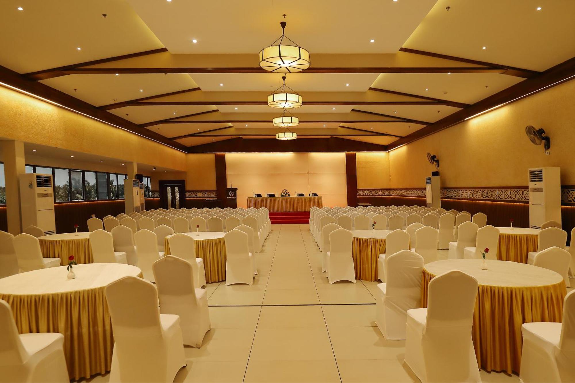 Magnet Hotel Kannur ภายนอก รูปภาพ
