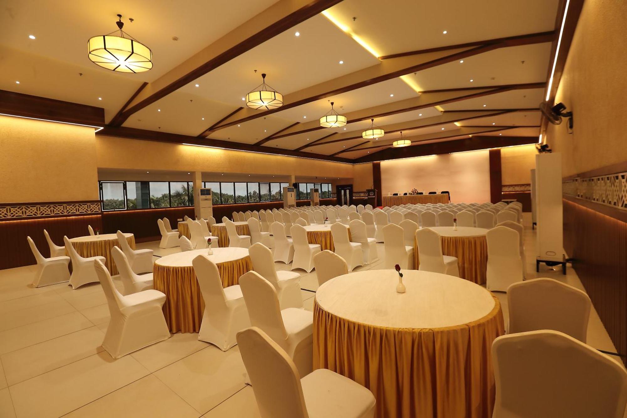 Magnet Hotel Kannur ภายนอก รูปภาพ