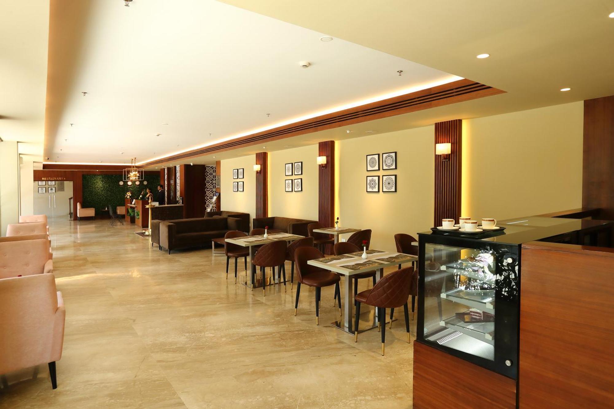 Magnet Hotel Kannur ภายนอก รูปภาพ
