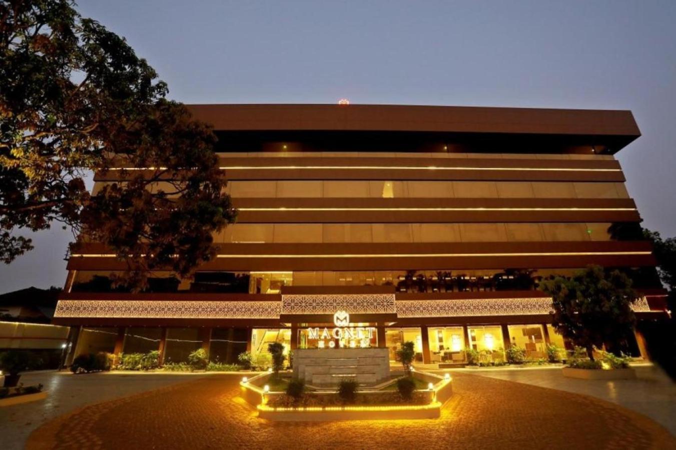 Magnet Hotel Kannur ภายนอก รูปภาพ